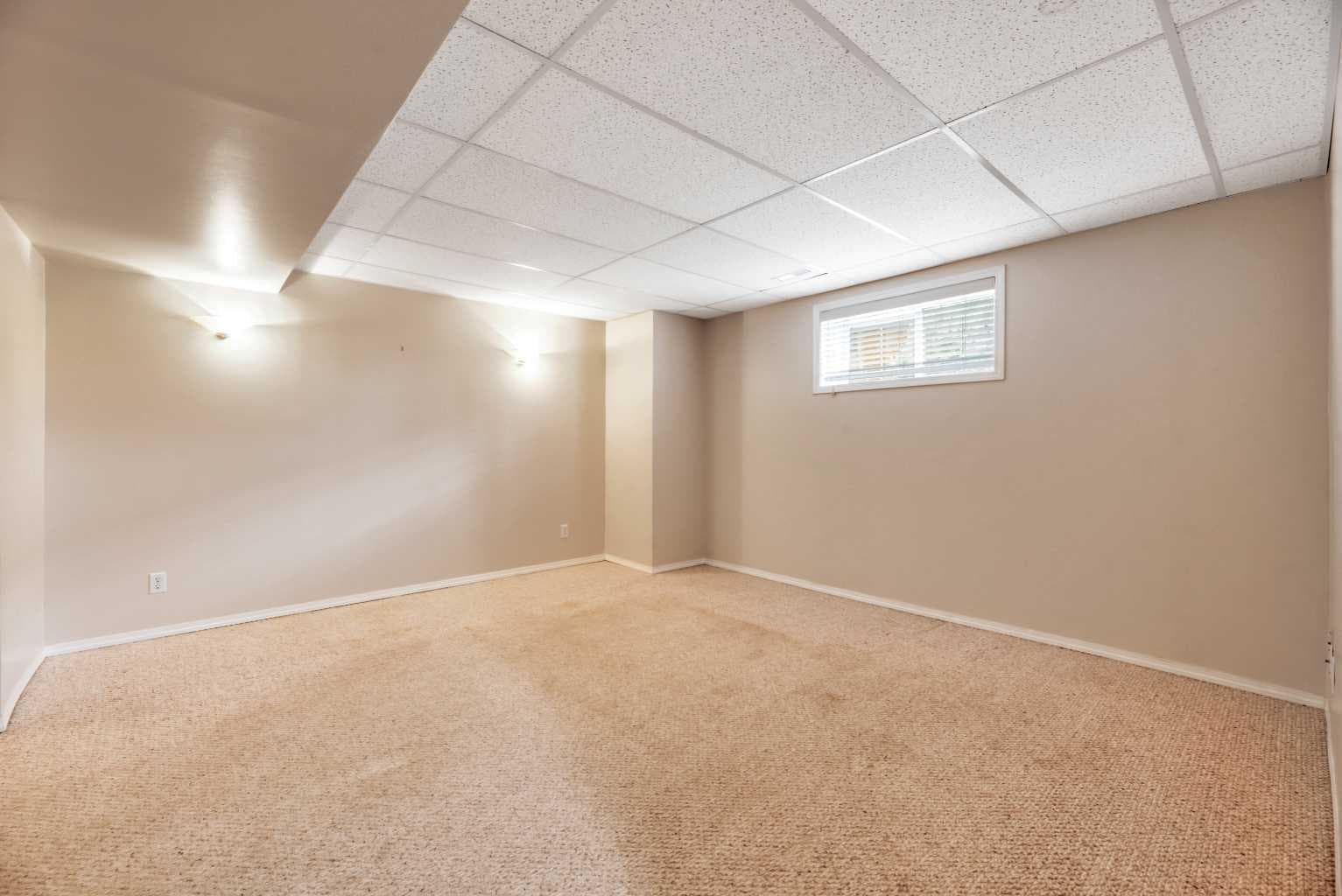 1, 15 Rocky Ridge Gate NW