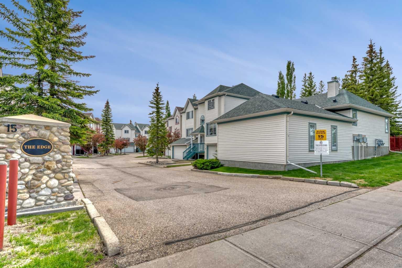 1, 15 Rocky Ridge Gate NW