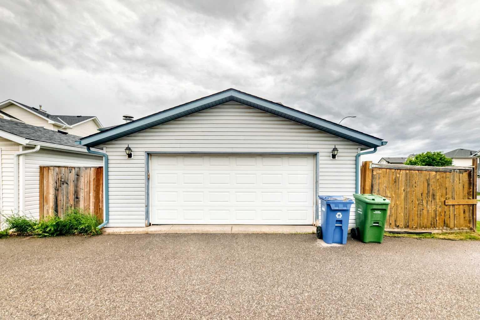 98 Country Hills Heights NW