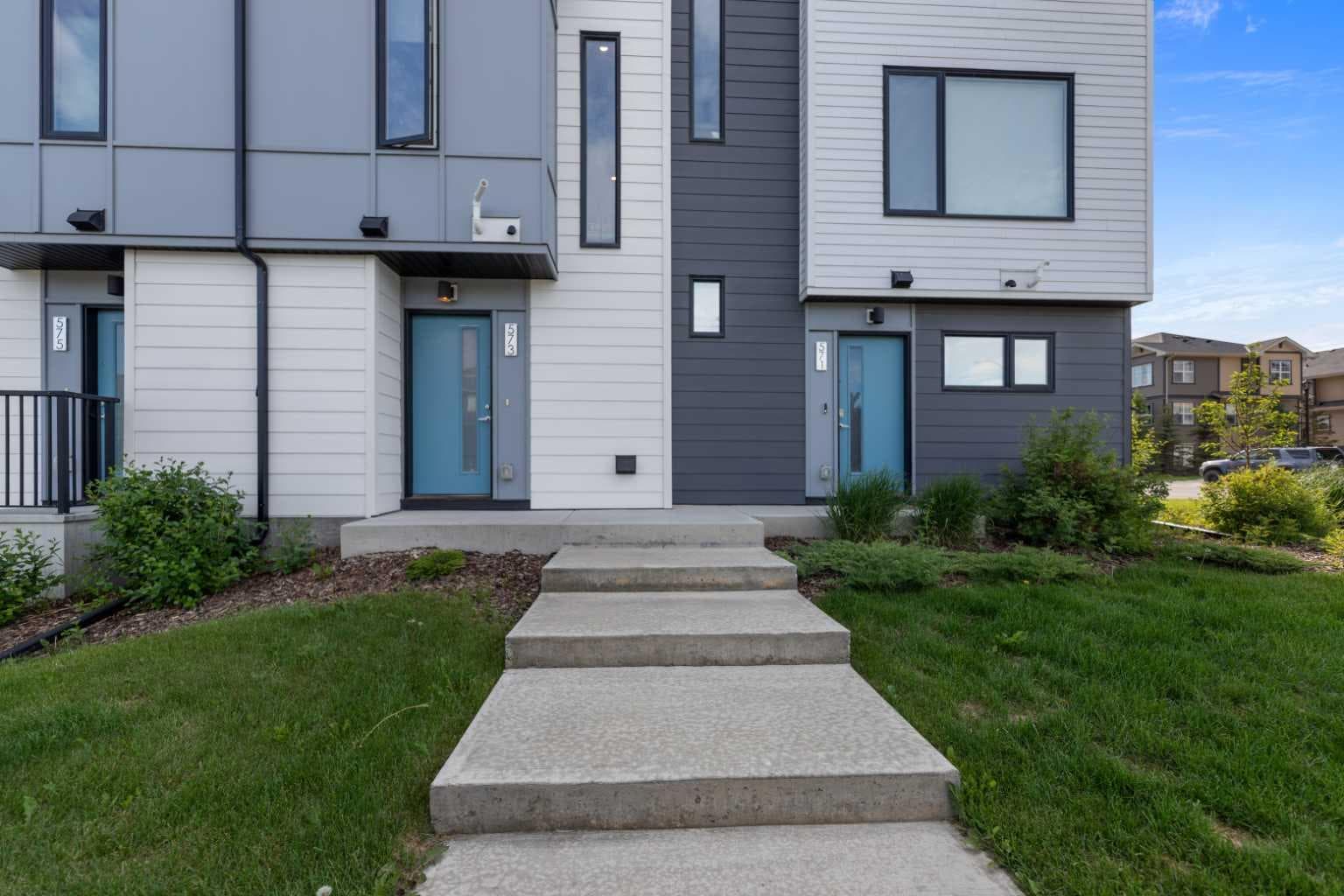 573 Evanston Link NW
