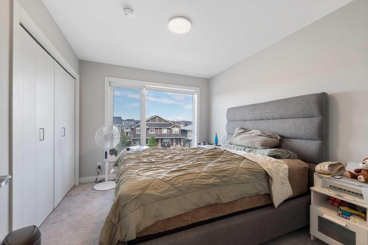573 Evanston Link NW