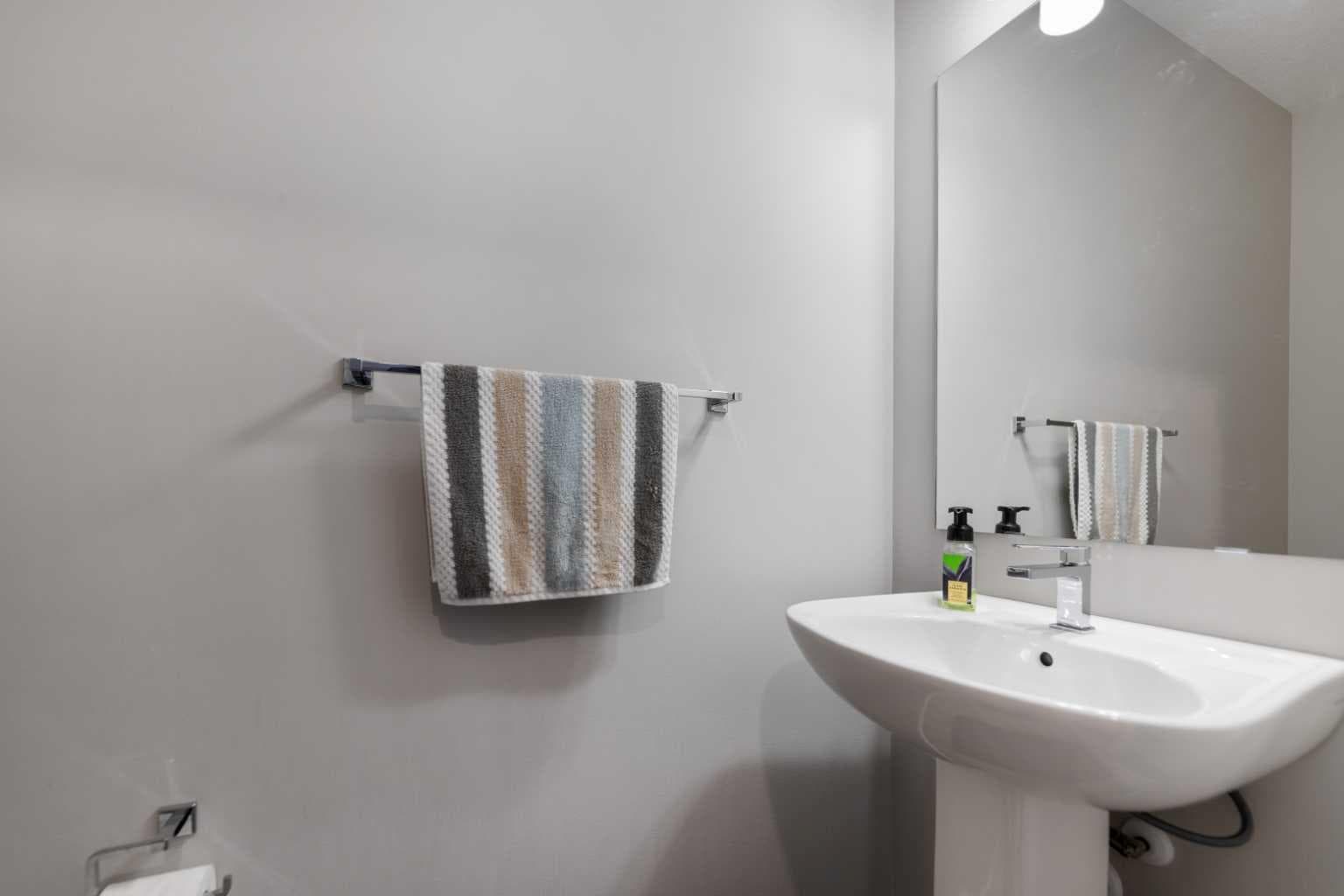 573 Evanston Link NW