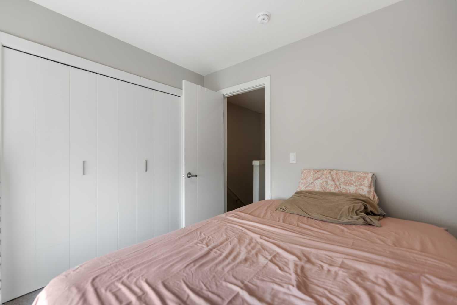 573 Evanston Link NW