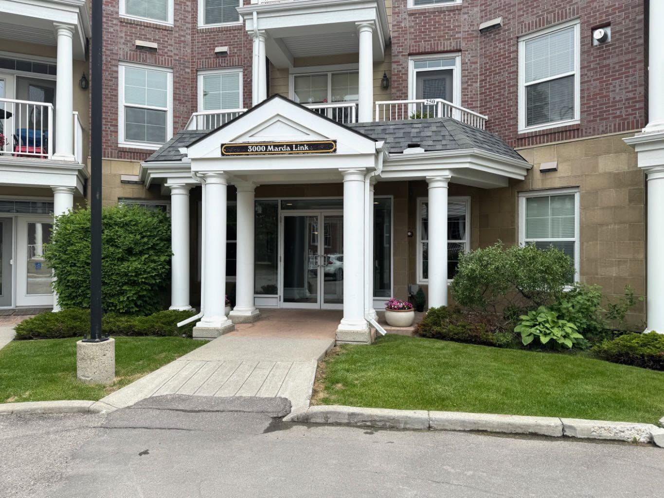 261, 3000 Marda Link SW