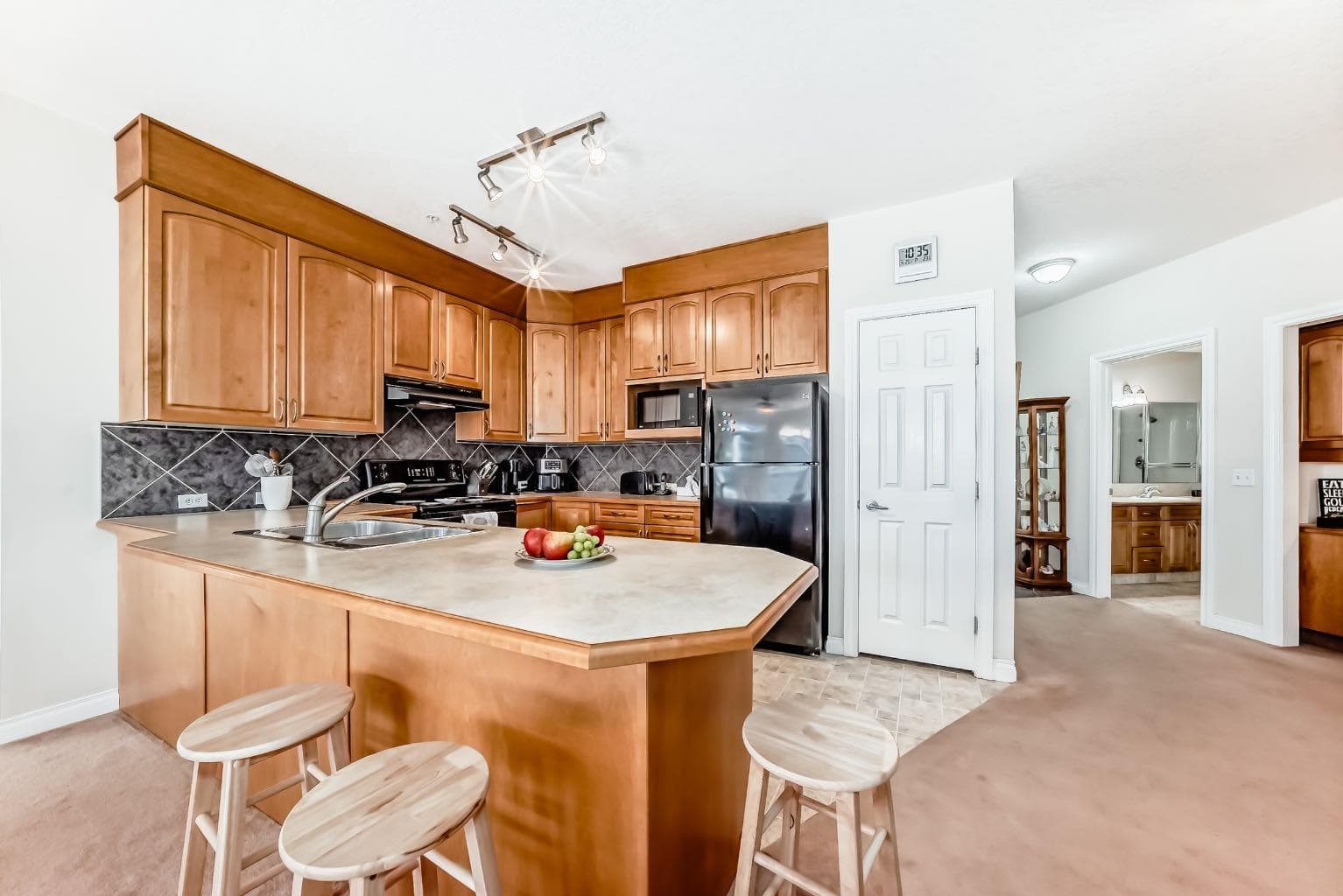 261, 3000 Marda Link SW