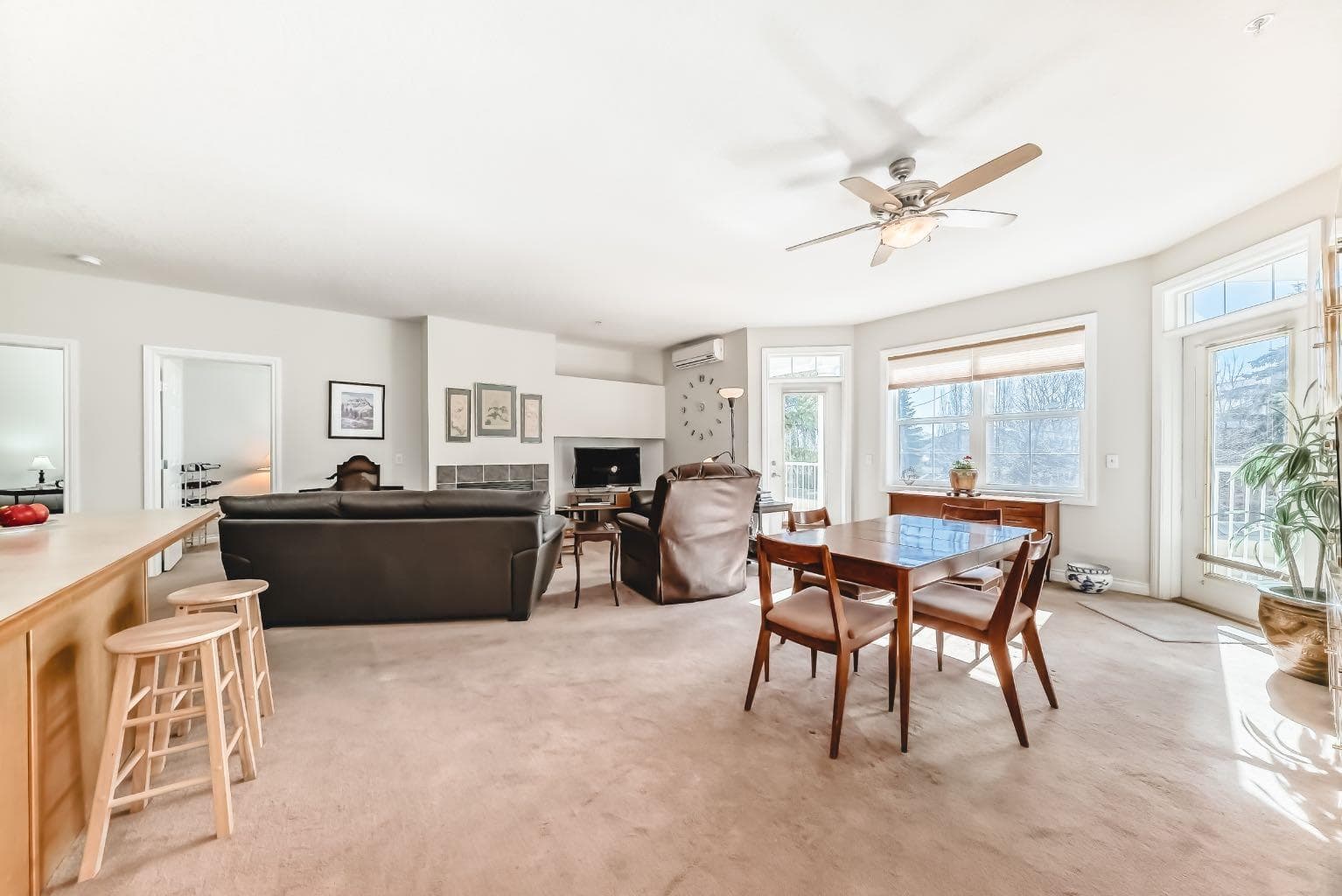 261, 3000 Marda Link SW