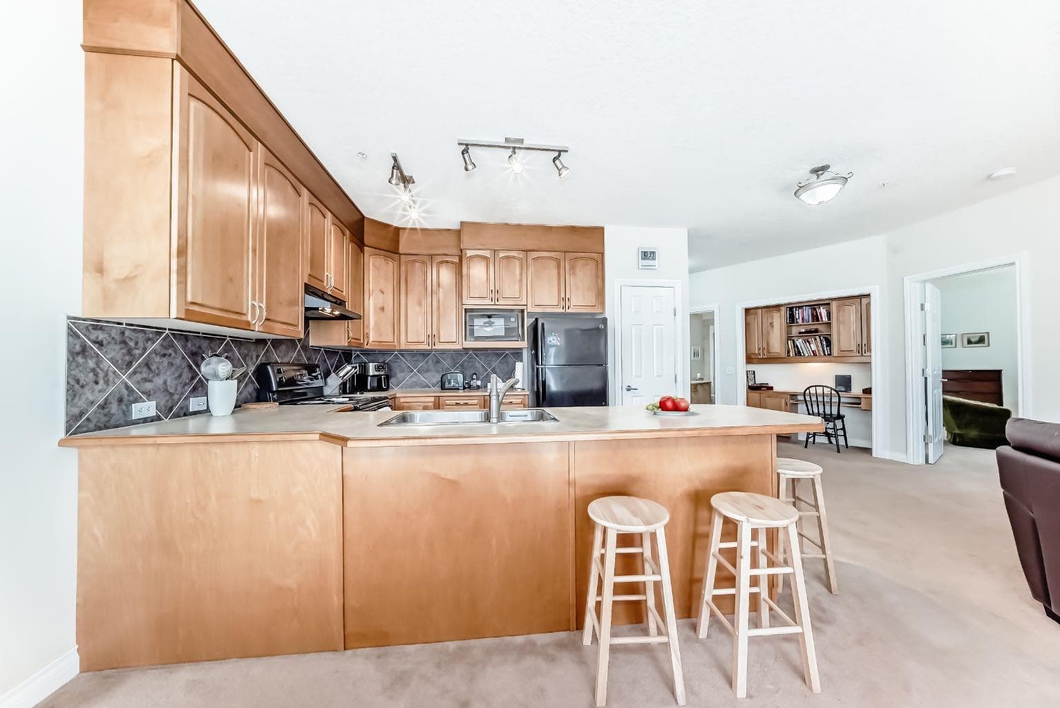 261, 3000 Marda Link SW