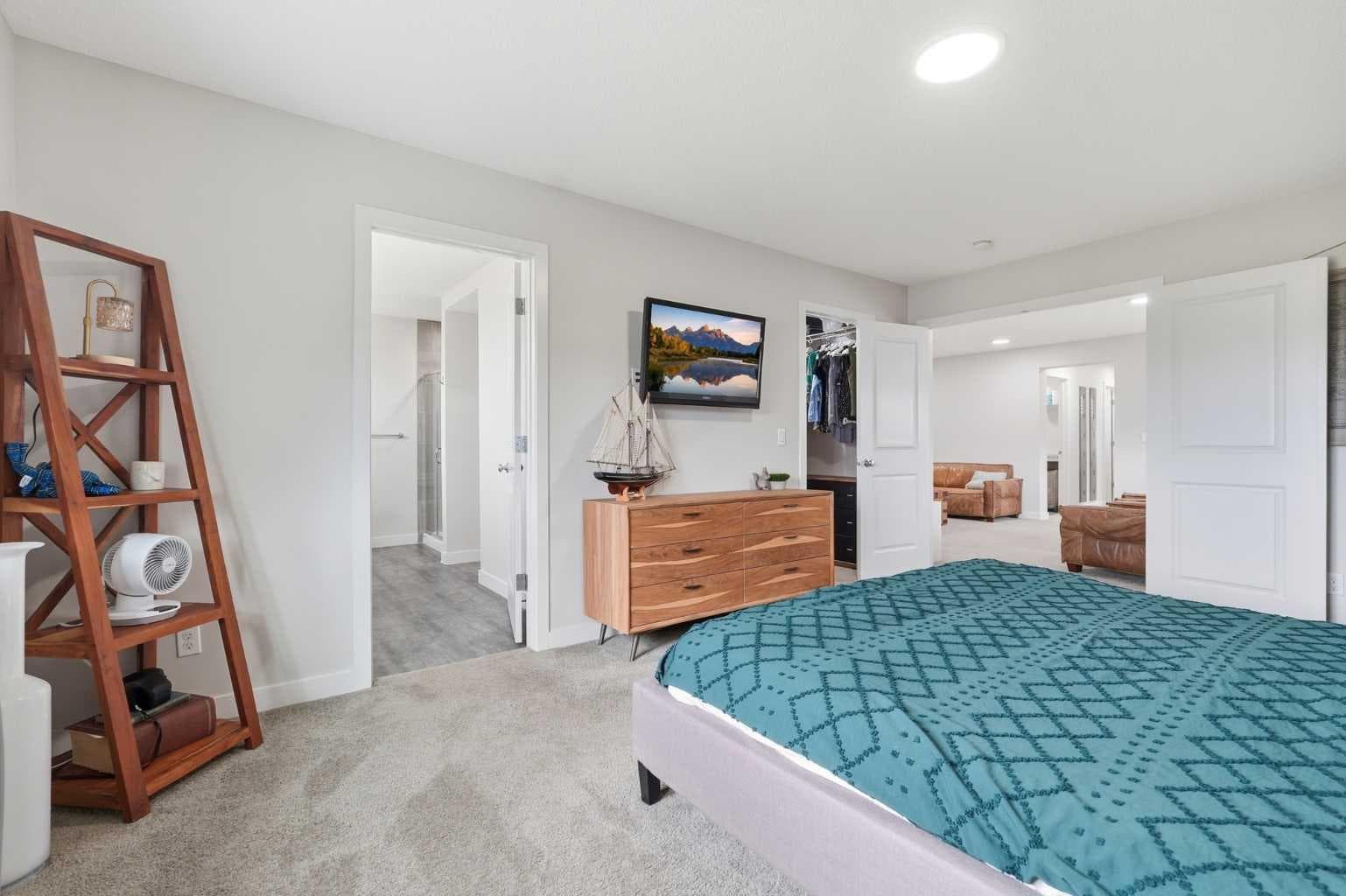 15 Lawrence Green SE