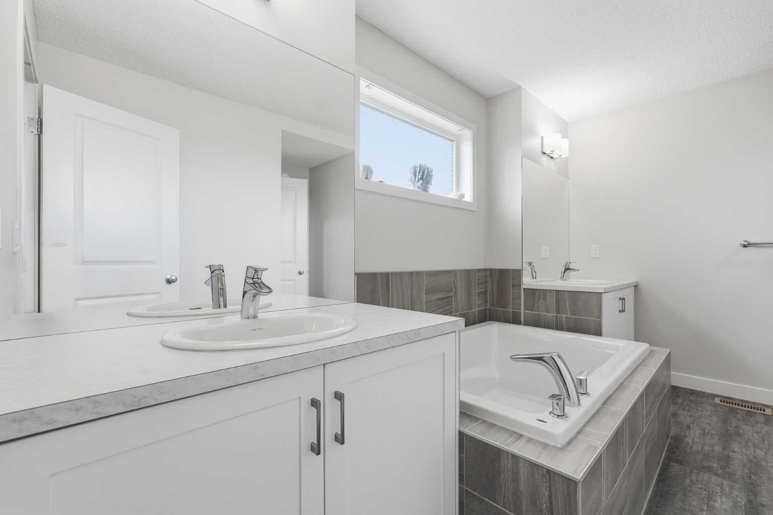 15 Lawrence Green SE