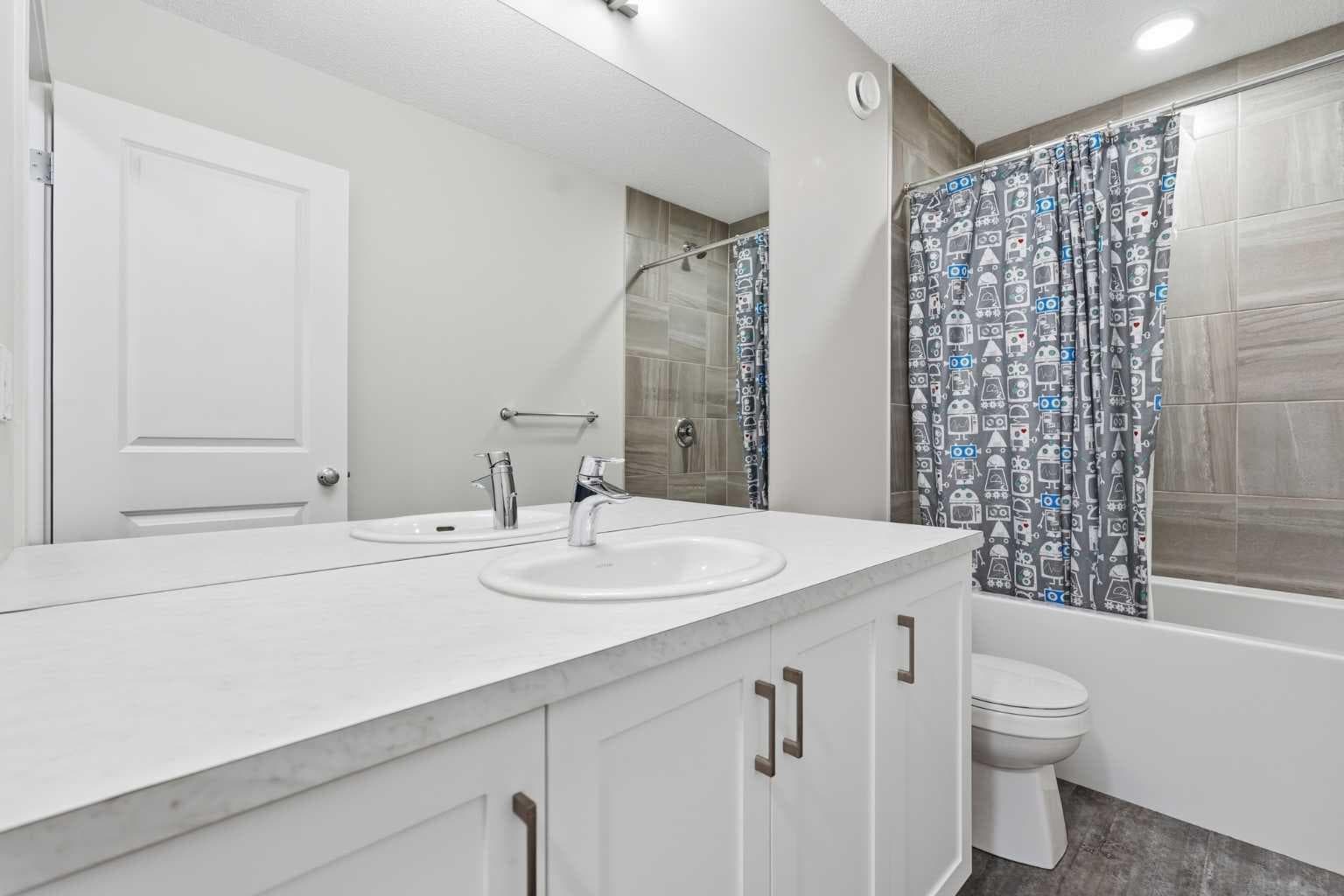 15 Lawrence Green SE