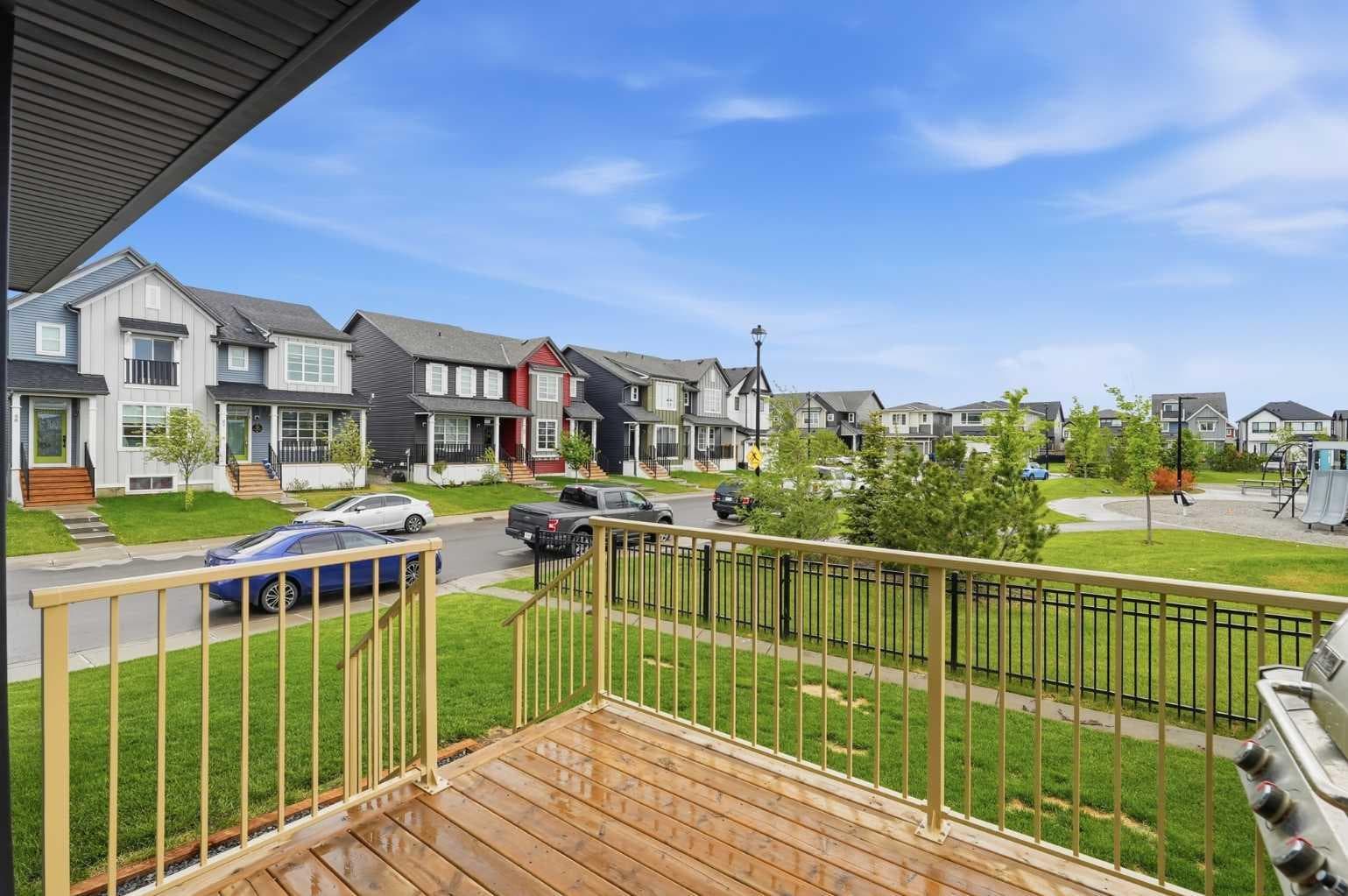 15 Lawrence Green SE