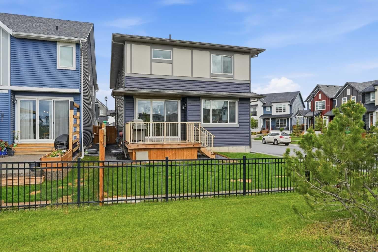 15 Lawrence Green SE