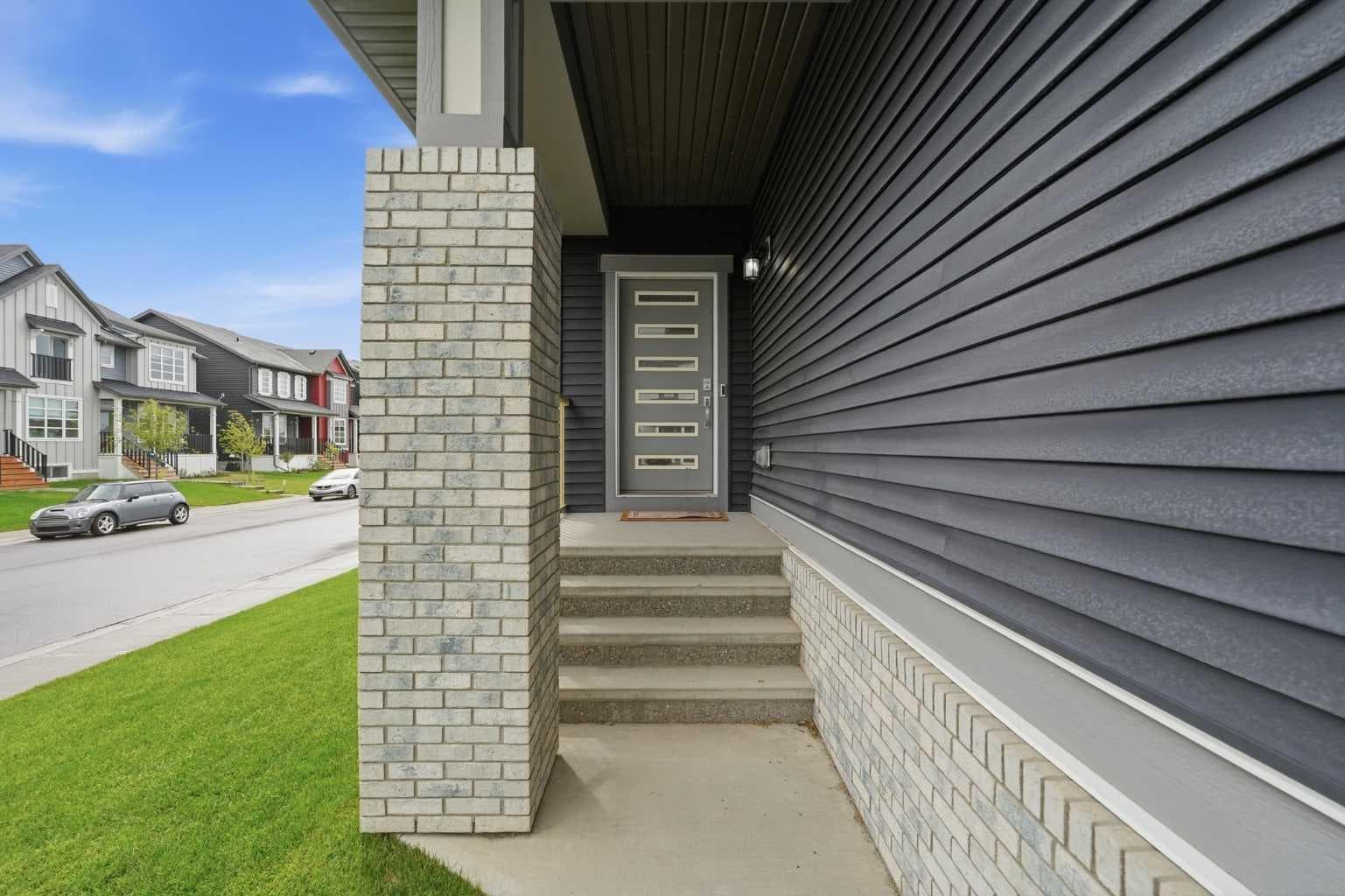 15 Lawrence Green SE