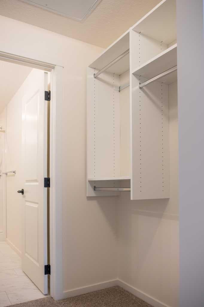 1203, 47 Creekview Gardens SW