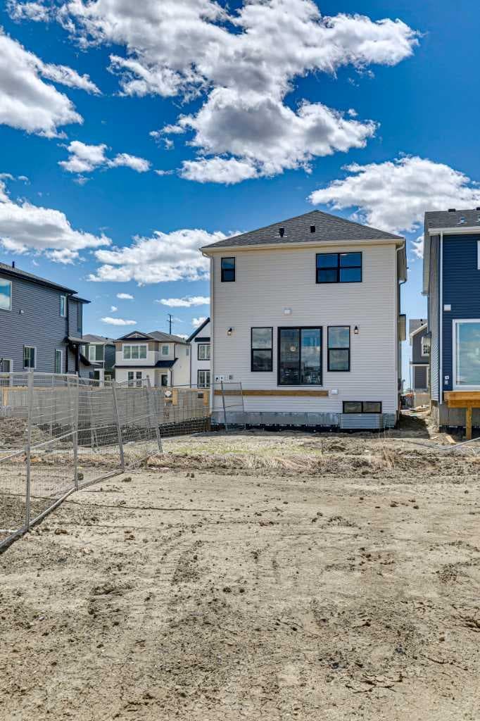 30 Hotchkiss Gardens SE