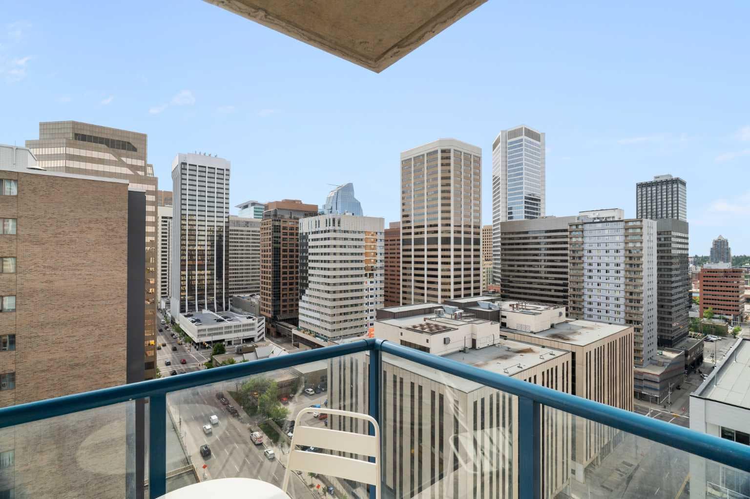 1906, 910 5 Avenue SW