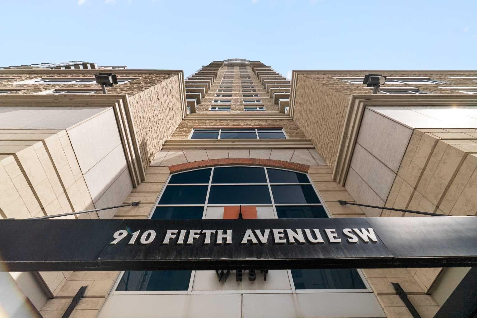 1906, 910 5 Avenue SW