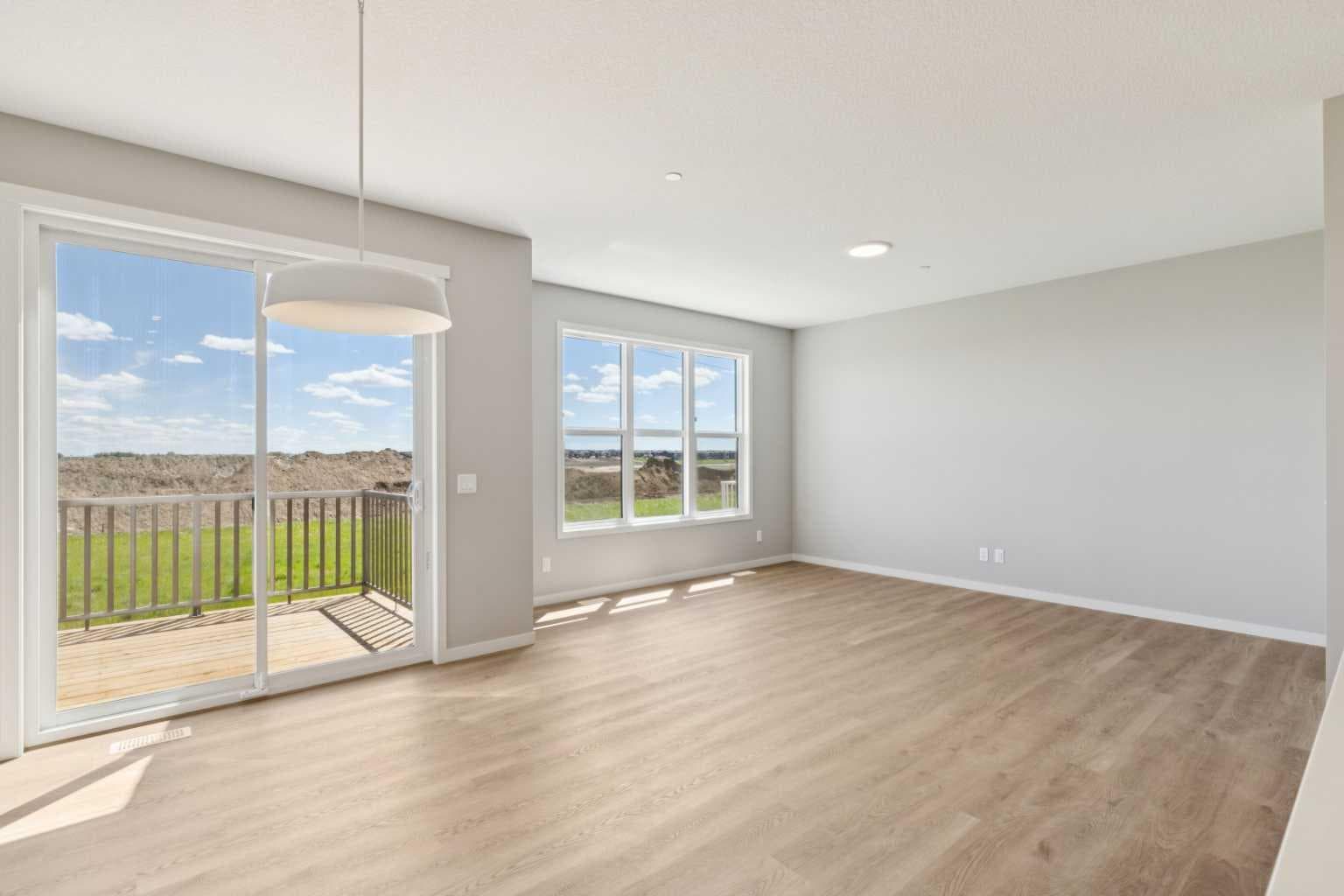 386 Hotchkiss Manor SE