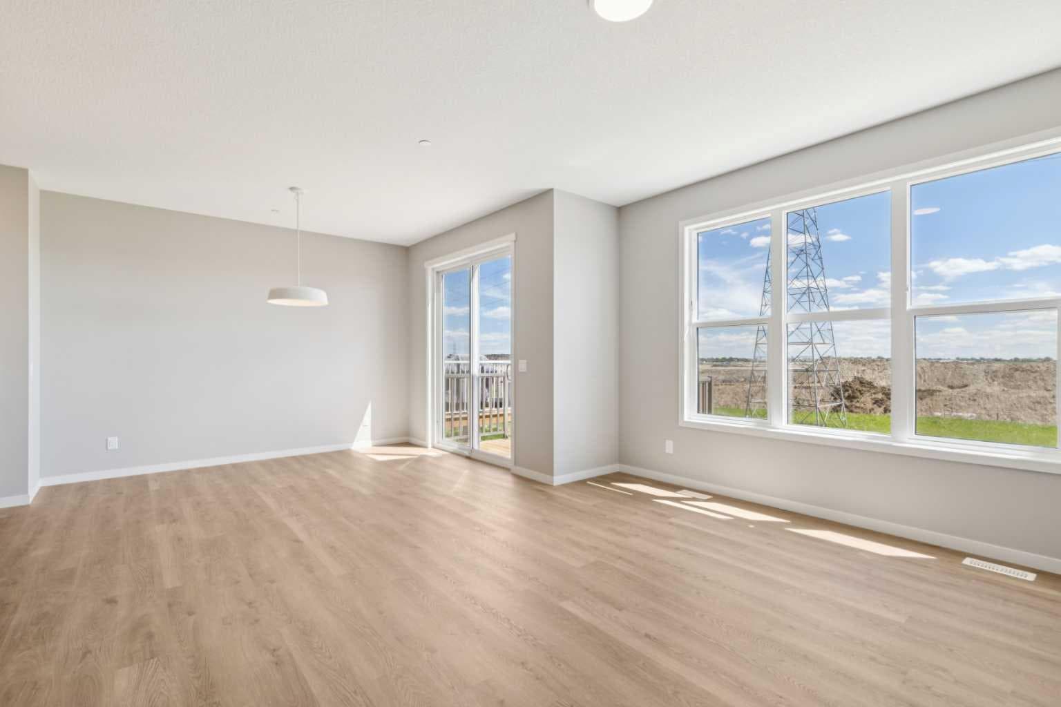 386 Hotchkiss Manor SE