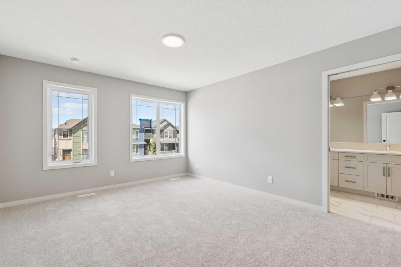 386 Hotchkiss Manor SE