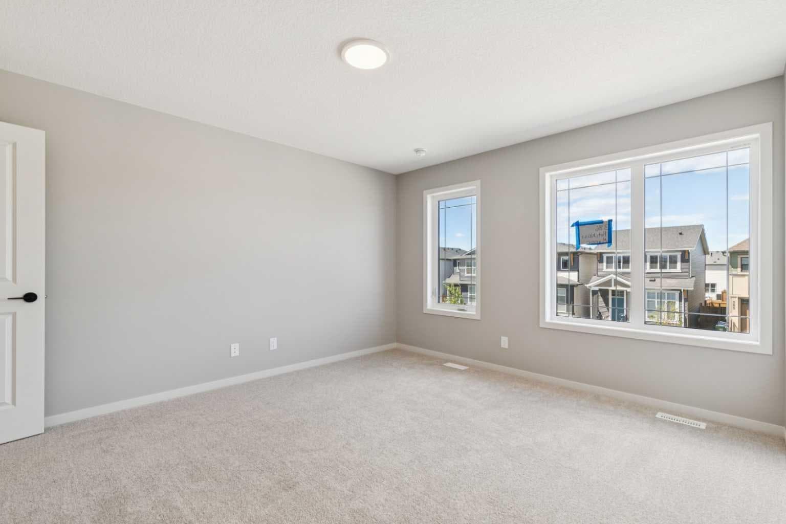 386 Hotchkiss Manor SE