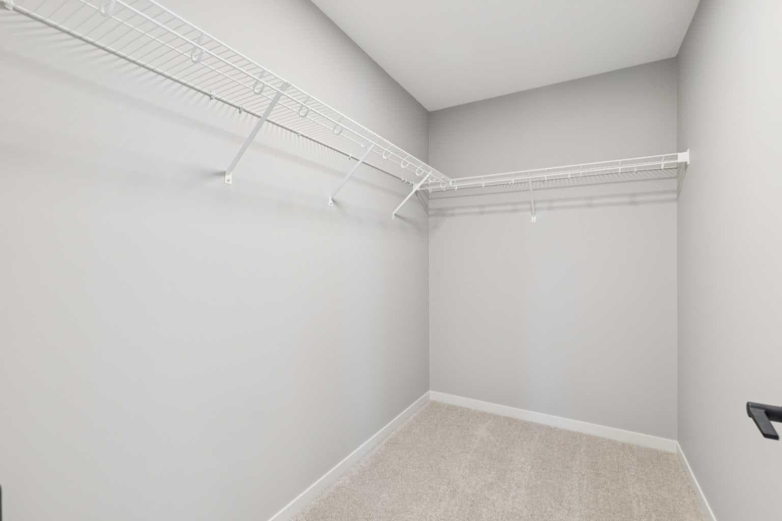 386 Hotchkiss Manor SE