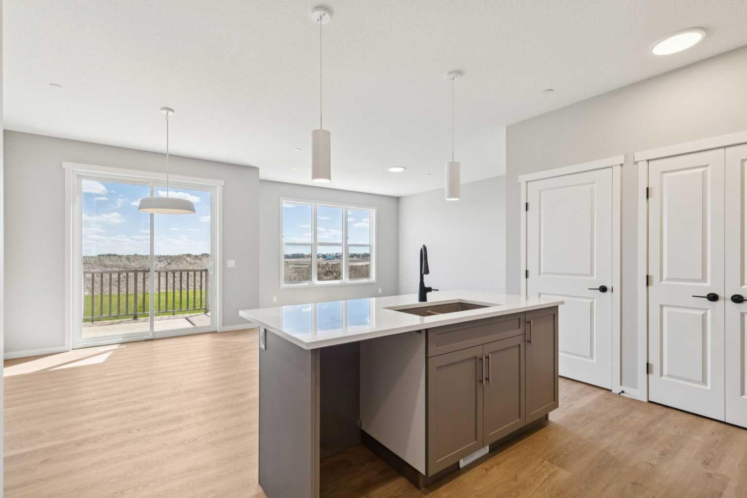 386 Hotchkiss Manor SE