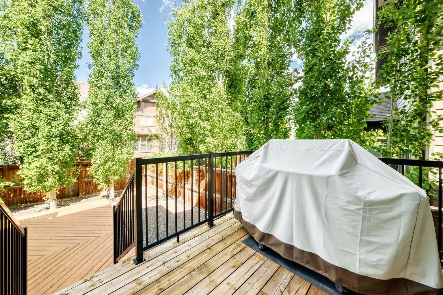 141 Riviera Crescent 