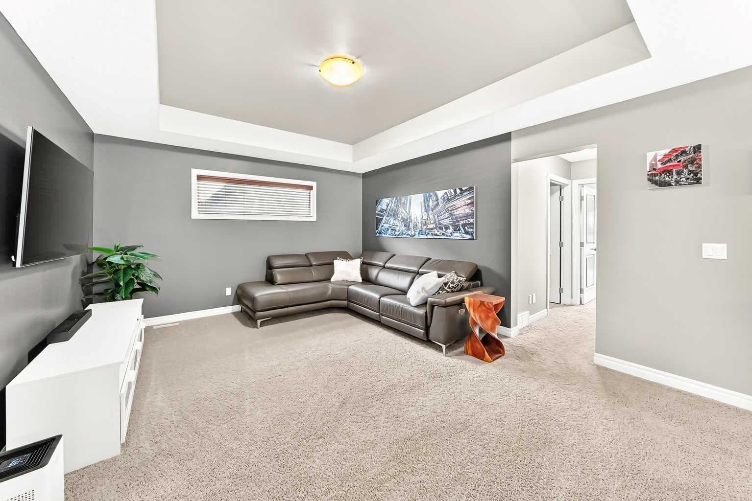 141 Riviera Crescent 