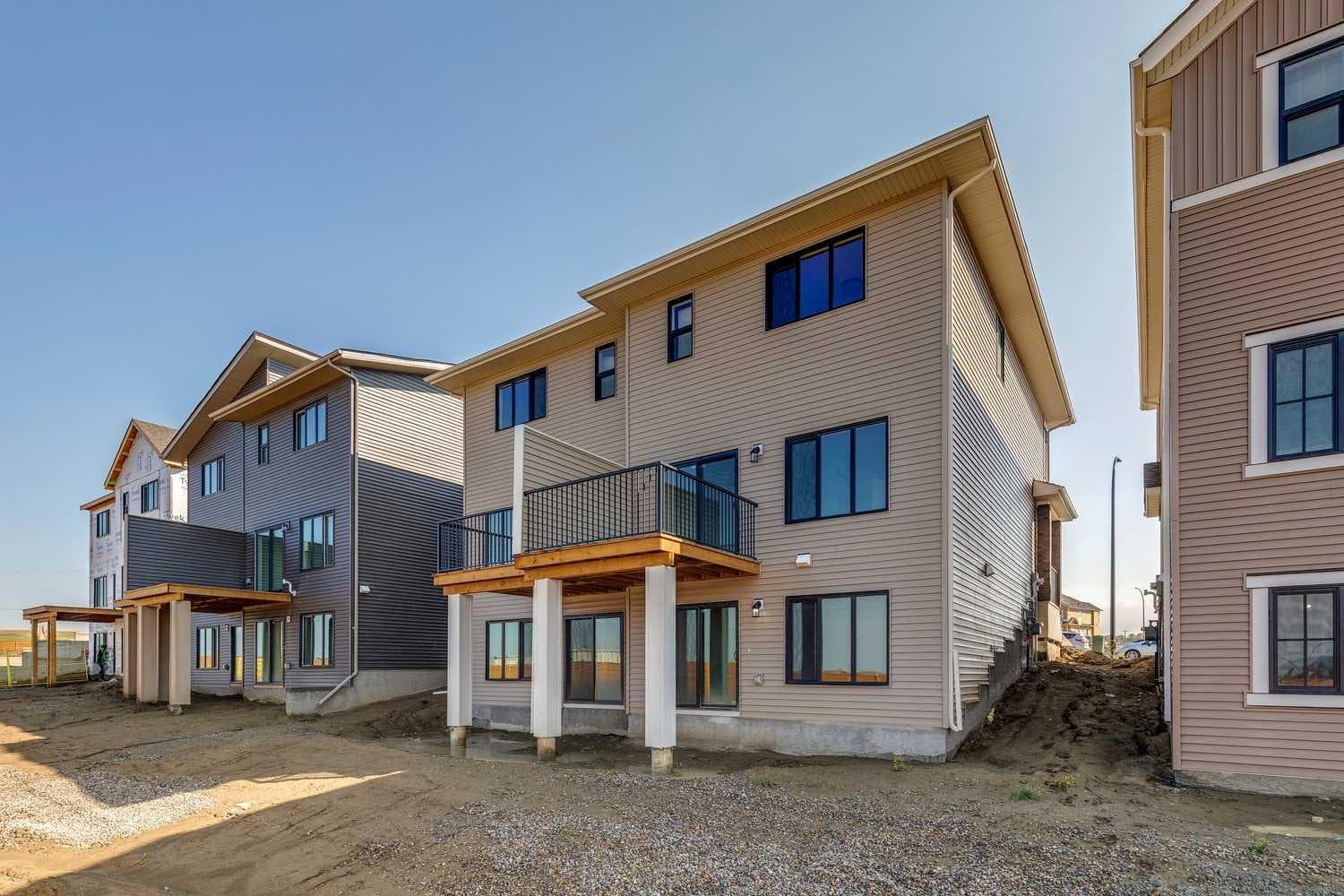11 Heritage Point 