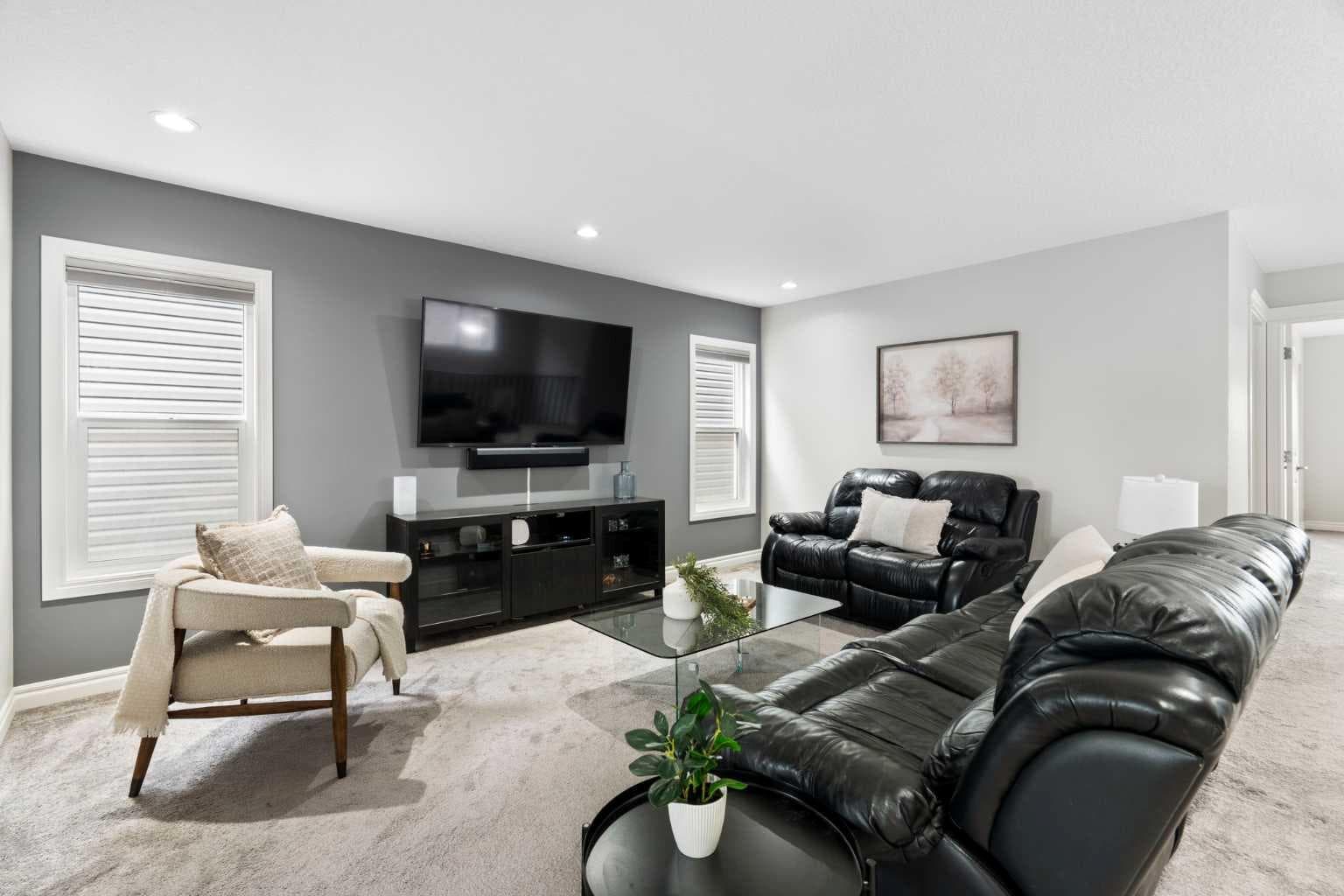 232 Nolancrest Heights NW