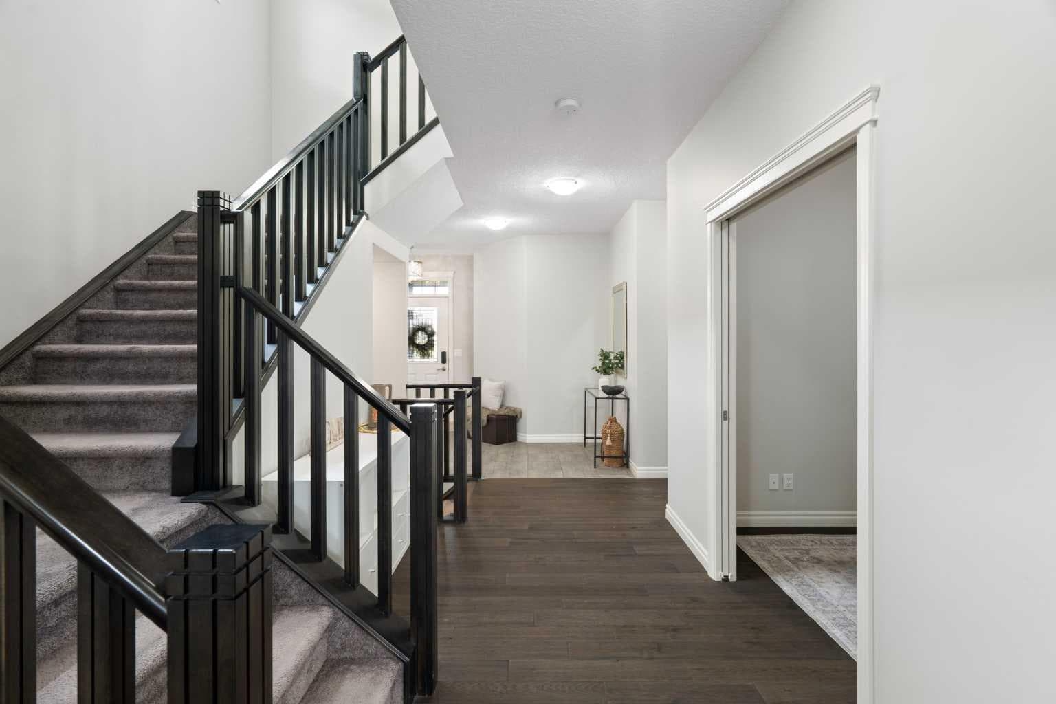 232 Nolancrest Heights NW