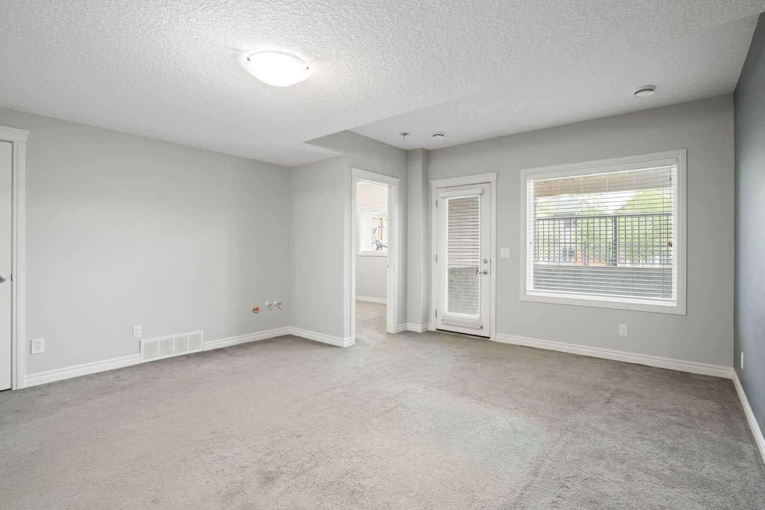 232 Nolancrest Heights NW