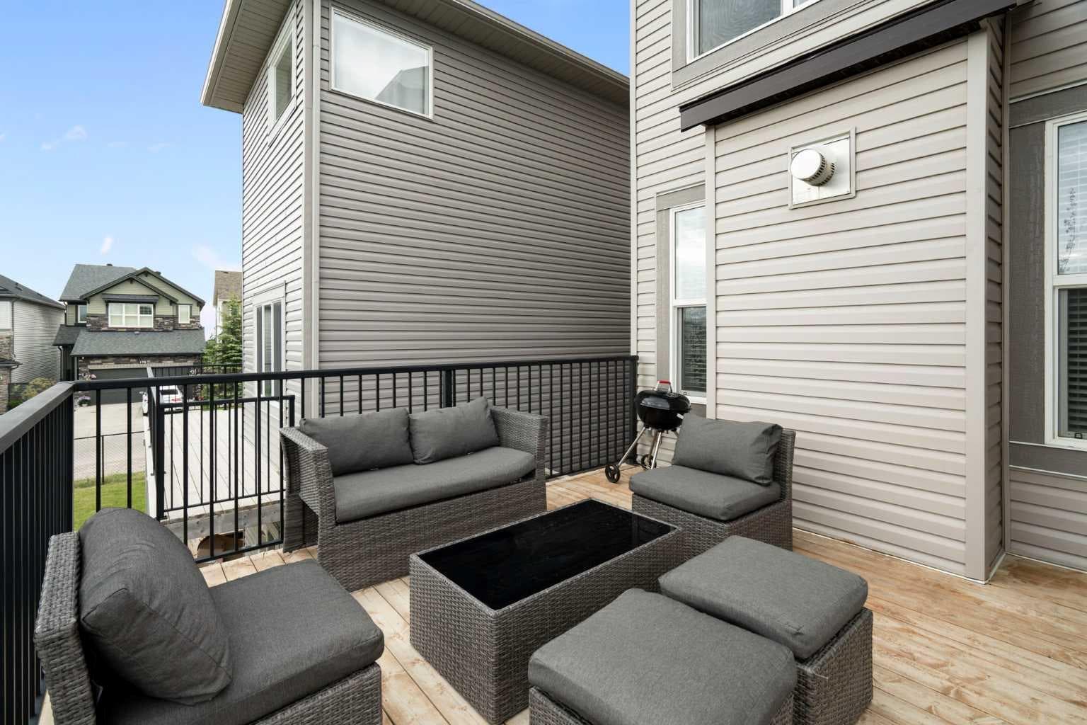 232 Nolancrest Heights NW