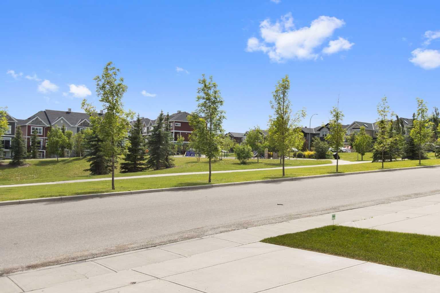 232 Nolancrest Heights NW