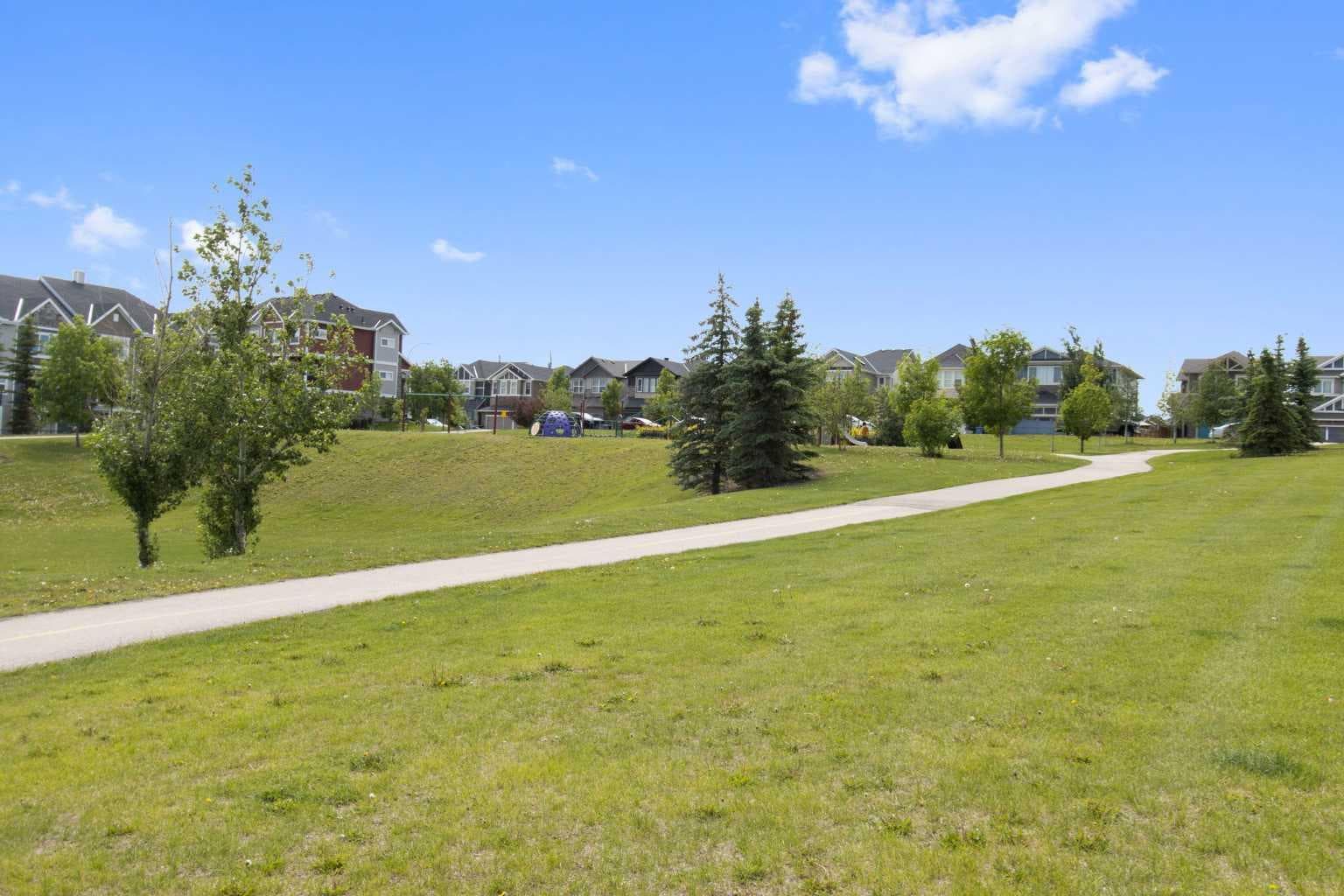 232 Nolancrest Heights NW