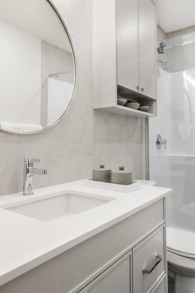302, 60 Water Cove SE