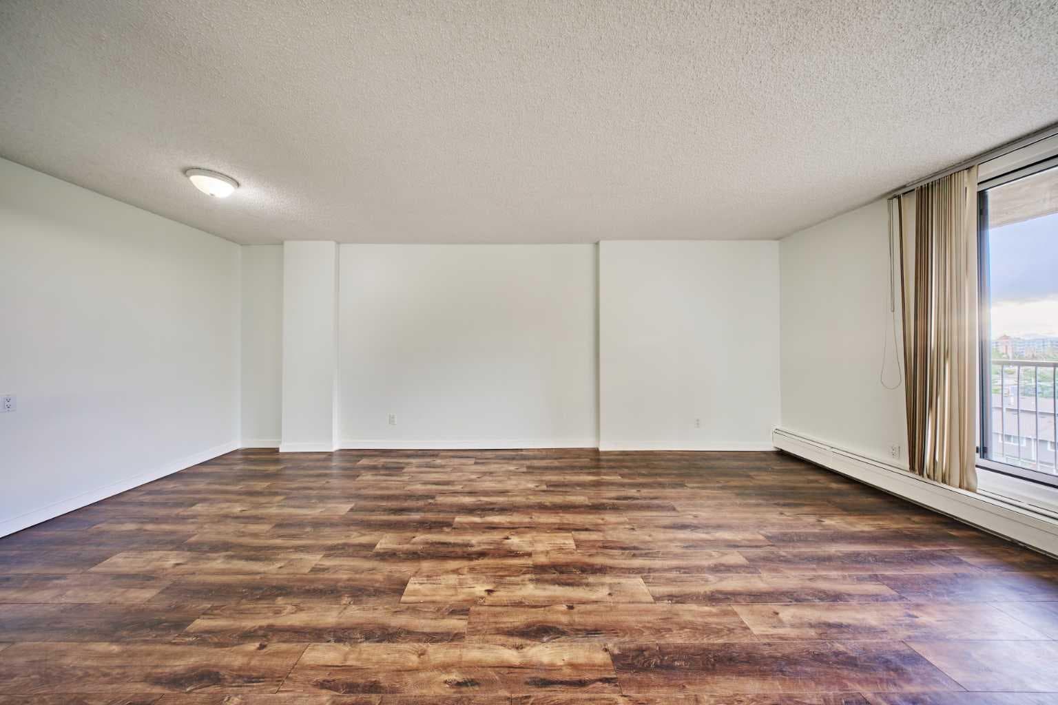 711, 4944 dalton Drive NW