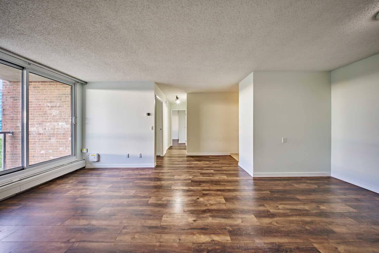 711, 4944 dalton Drive NW