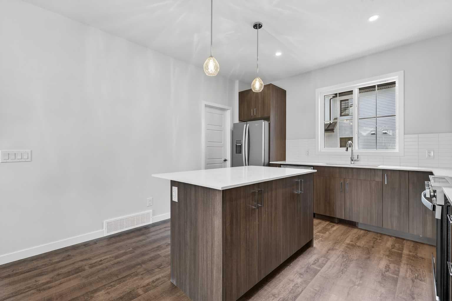 172 Hotchkiss Common SE