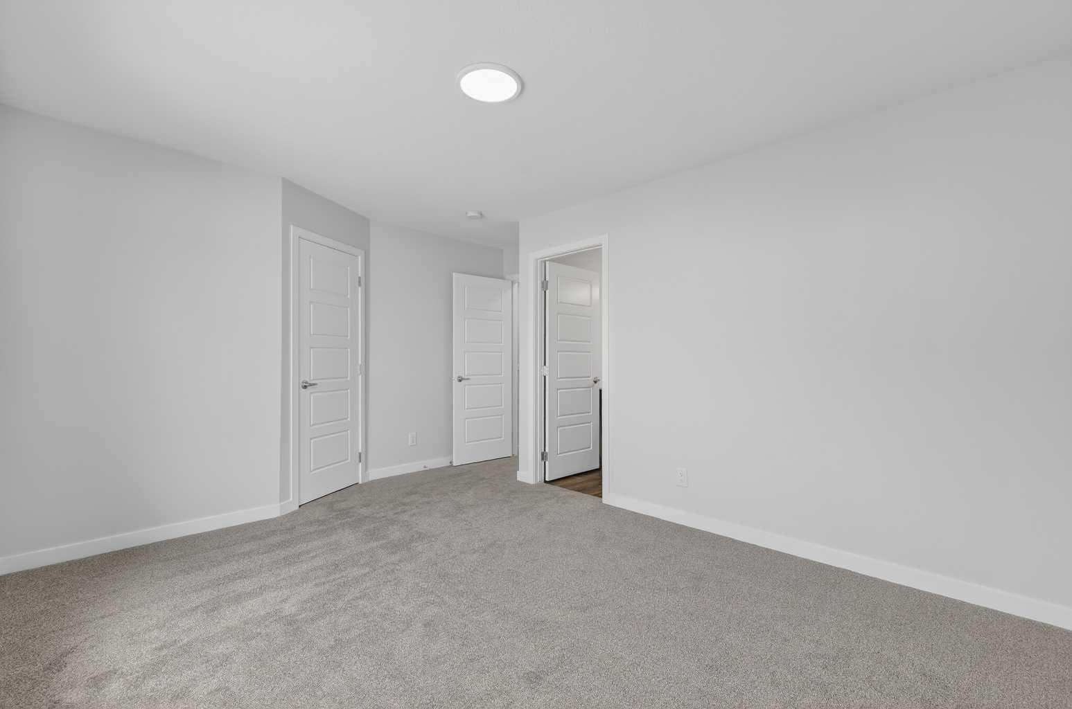 172 Hotchkiss Common SE