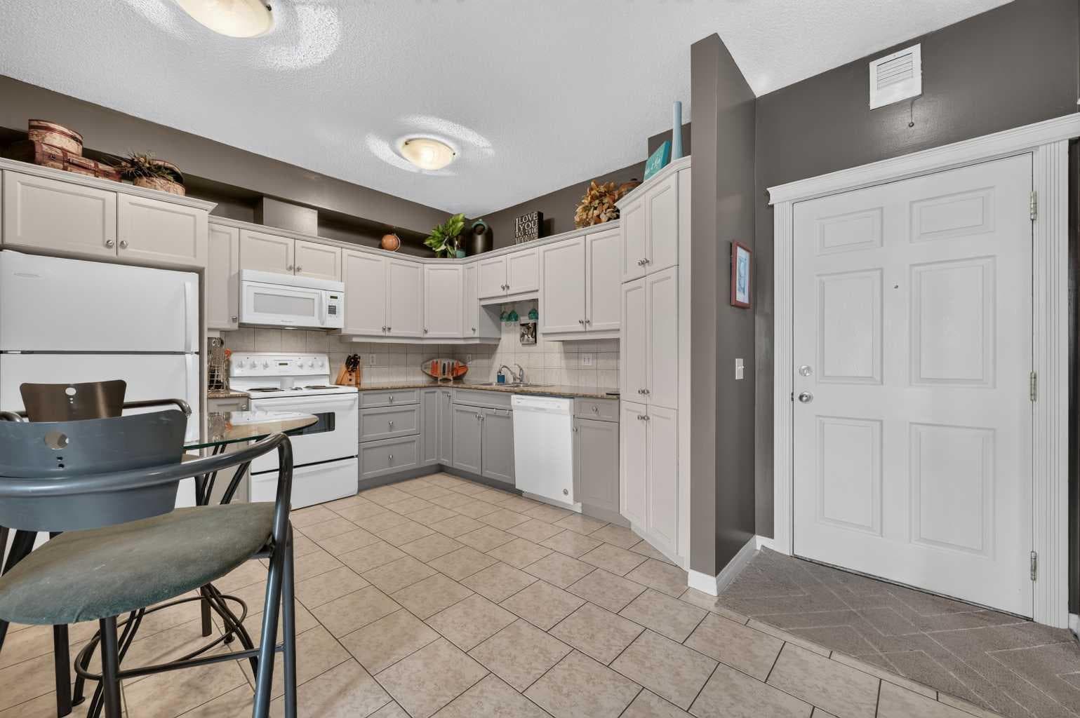 205, 1507 Centre A Street NE