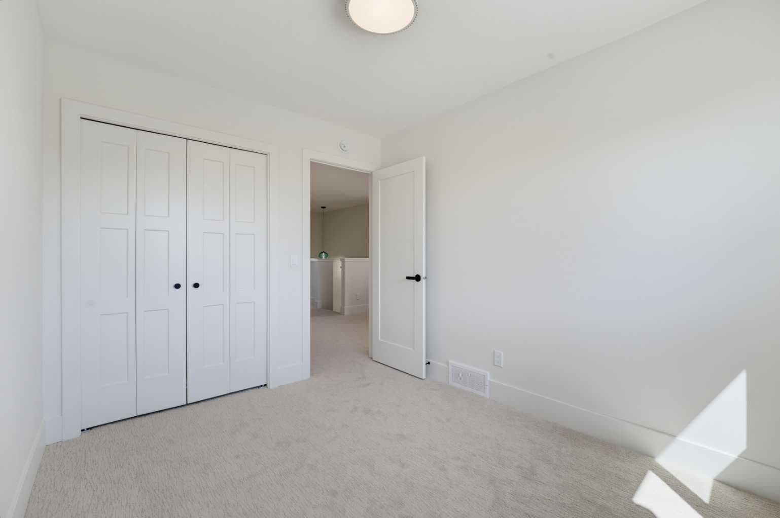 2437 Creeker Lane 
