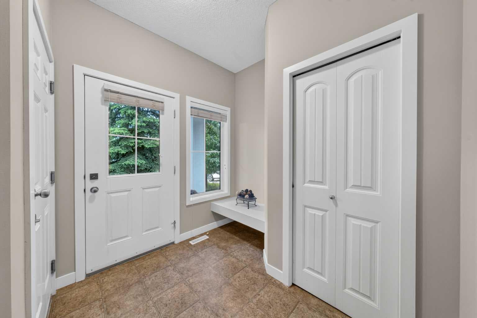 161 Everoak Gardens SW