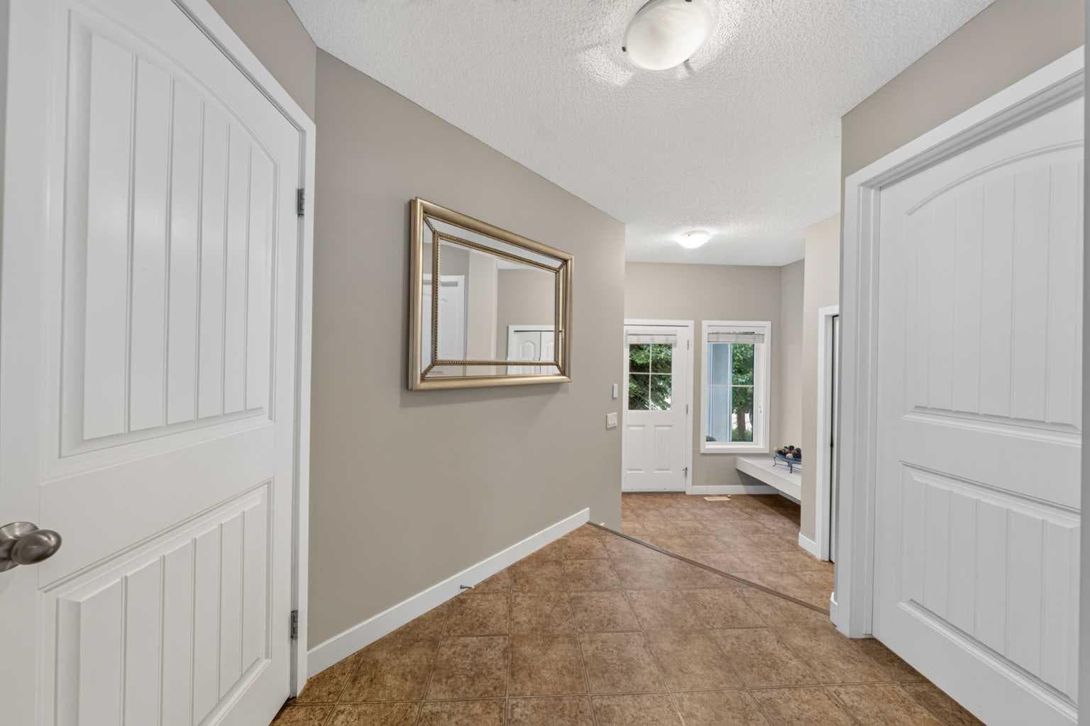 161 Everoak Gardens SW