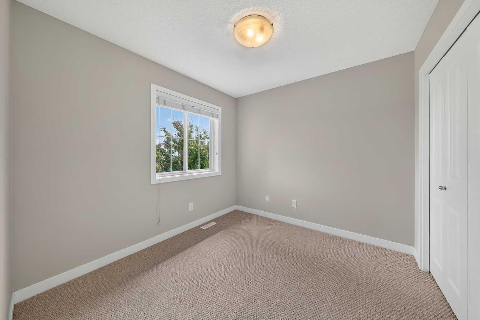 161 Everoak Gardens SW