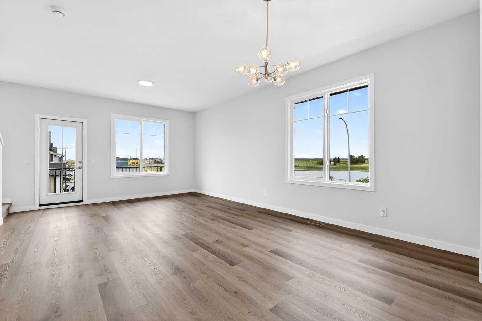 6 Hotchkiss Parade SE