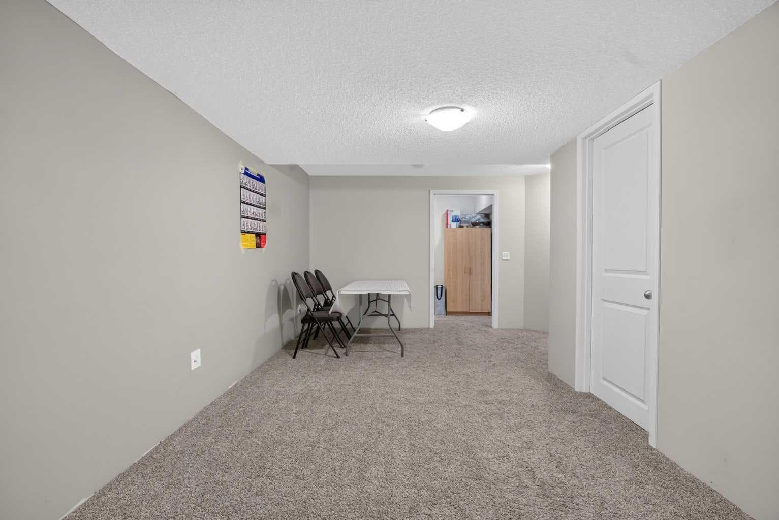 116 Panora Close NW