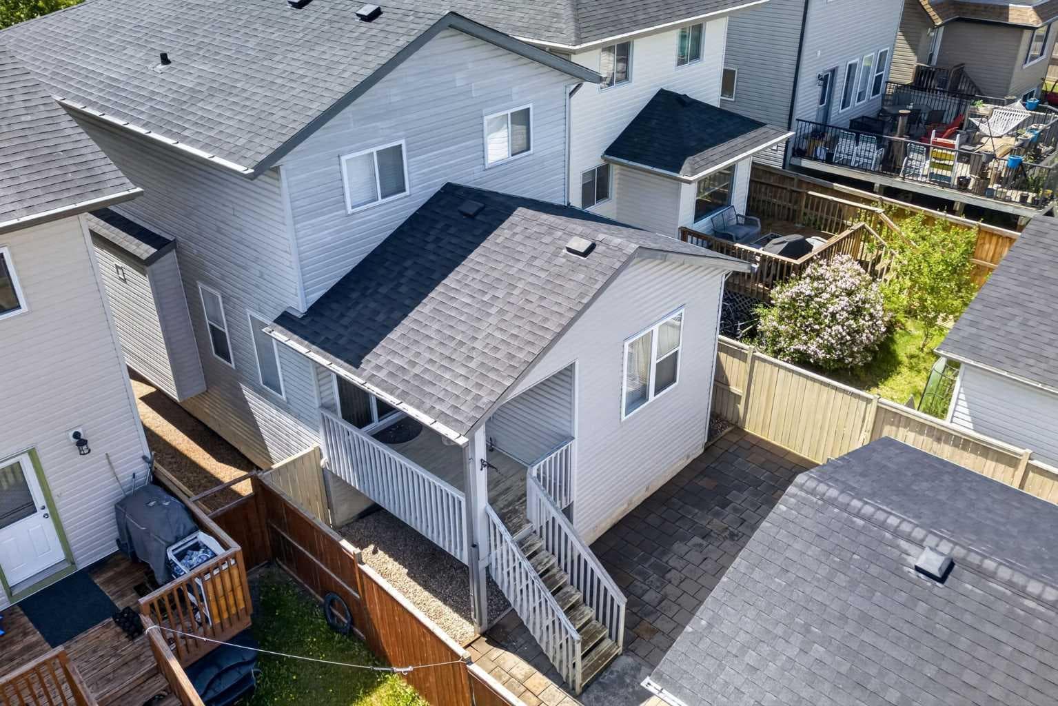 116 Panora Close NW