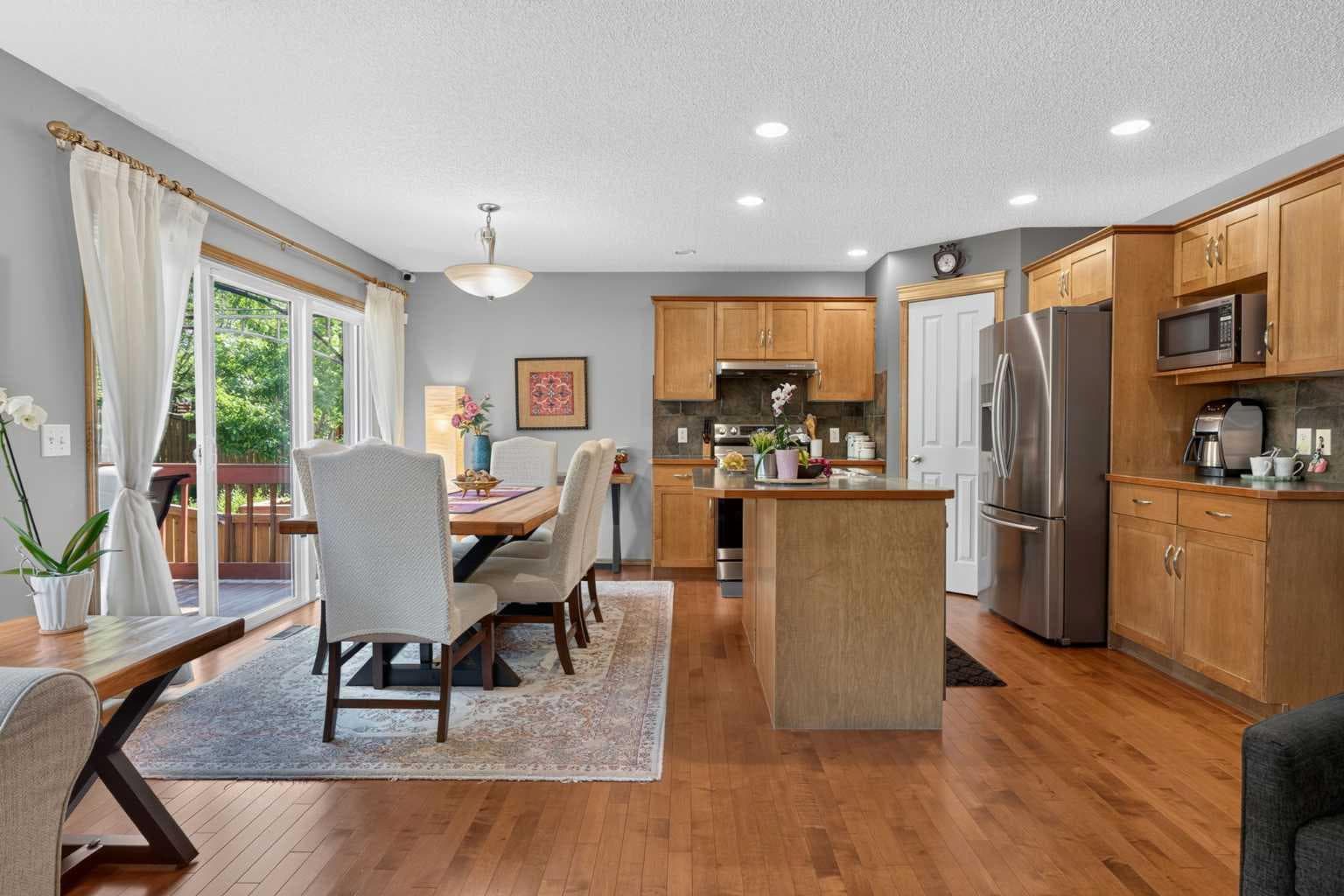 60 Tuscany Ridge Crescent NW